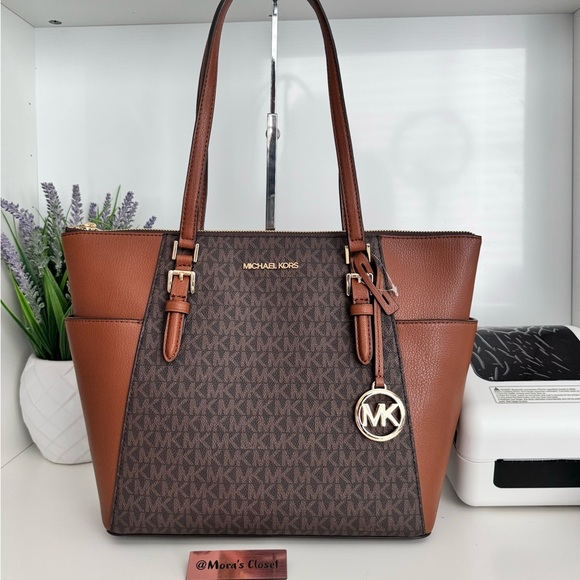 Michael Kors Purss - Picture 5 of 9